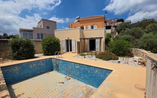 Plaka.Long term rental on Crete.
