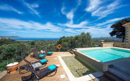 Pátima, Apokoronas. Villa for sale with Swimming Pool