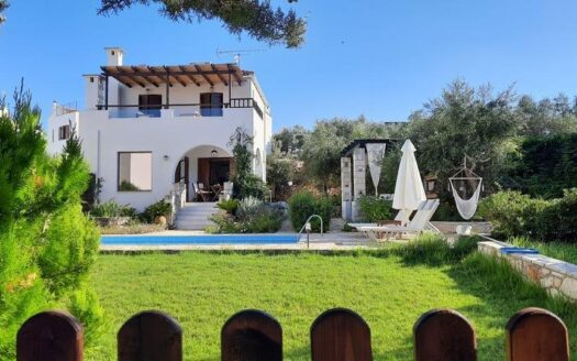 Plaka.Villa for winter let on Crete