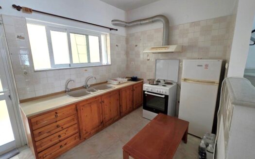 Kalives, house for rent.