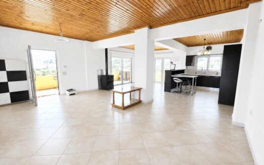 Neo Chorio. Apartment for long term rental on Crete