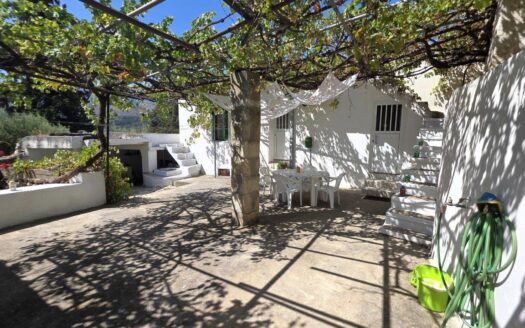 Nippos, Apokoronas. Traditional Cretan House for Rent