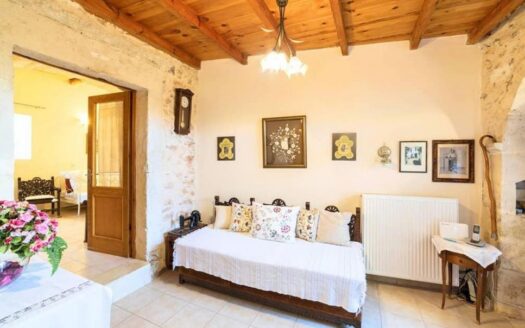 Gavalochori villa with pool for long term rental on Crete