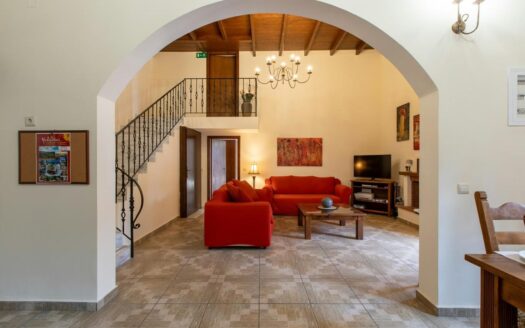 Douliana.Charming home for winter let on Crete